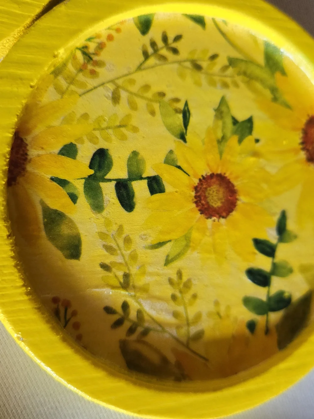 N/A bright yellow